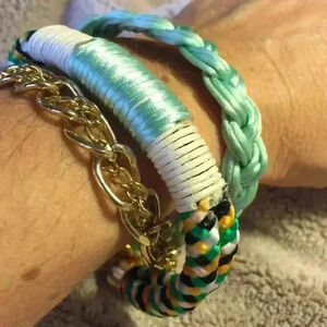 NEW** Mint "Complicated" Braceket